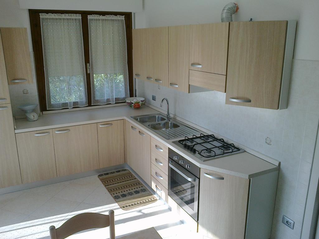 Apartamento Casa Ferrari Monica Calceranica al Lago Habitación foto