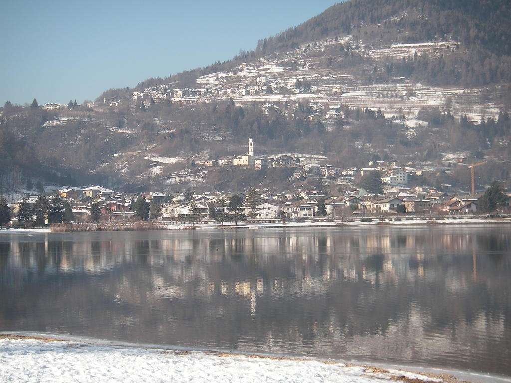 Apartamento Casa Ferrari Monica Calceranica al Lago Exterior foto