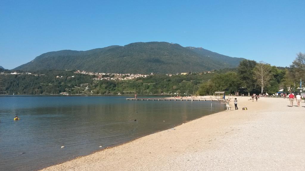 Apartamento Casa Ferrari Monica Calceranica al Lago Exterior foto