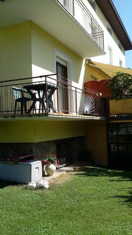 Apartamento Casa Ferrari Monica Calceranica al Lago Exterior foto