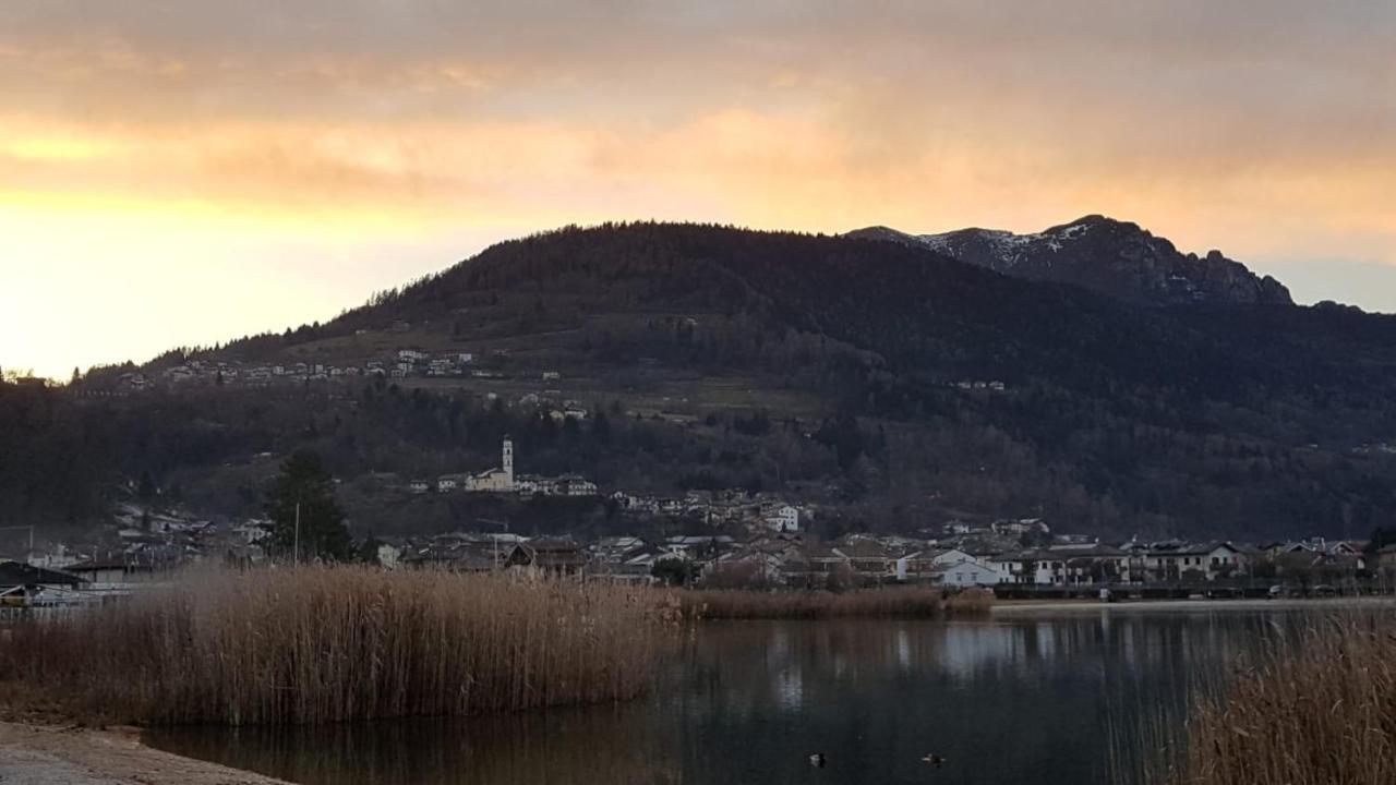 Apartamento Casa Ferrari Monica Calceranica al Lago Exterior foto
